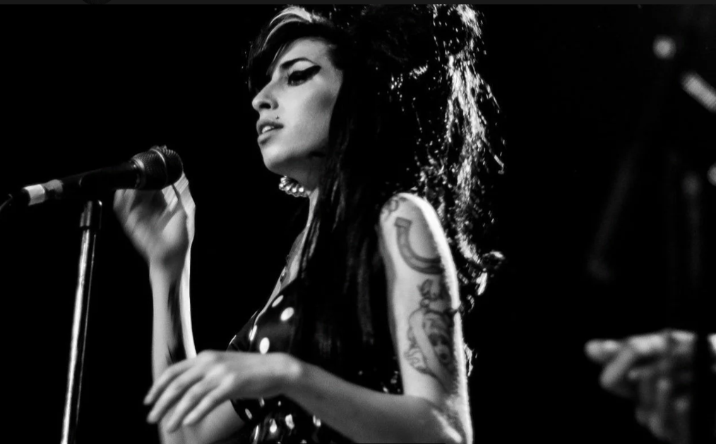 Эми Уайнхаус ... | Пикабу