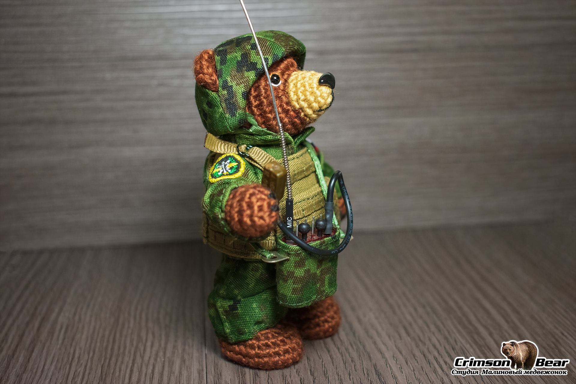 Солдат крючком