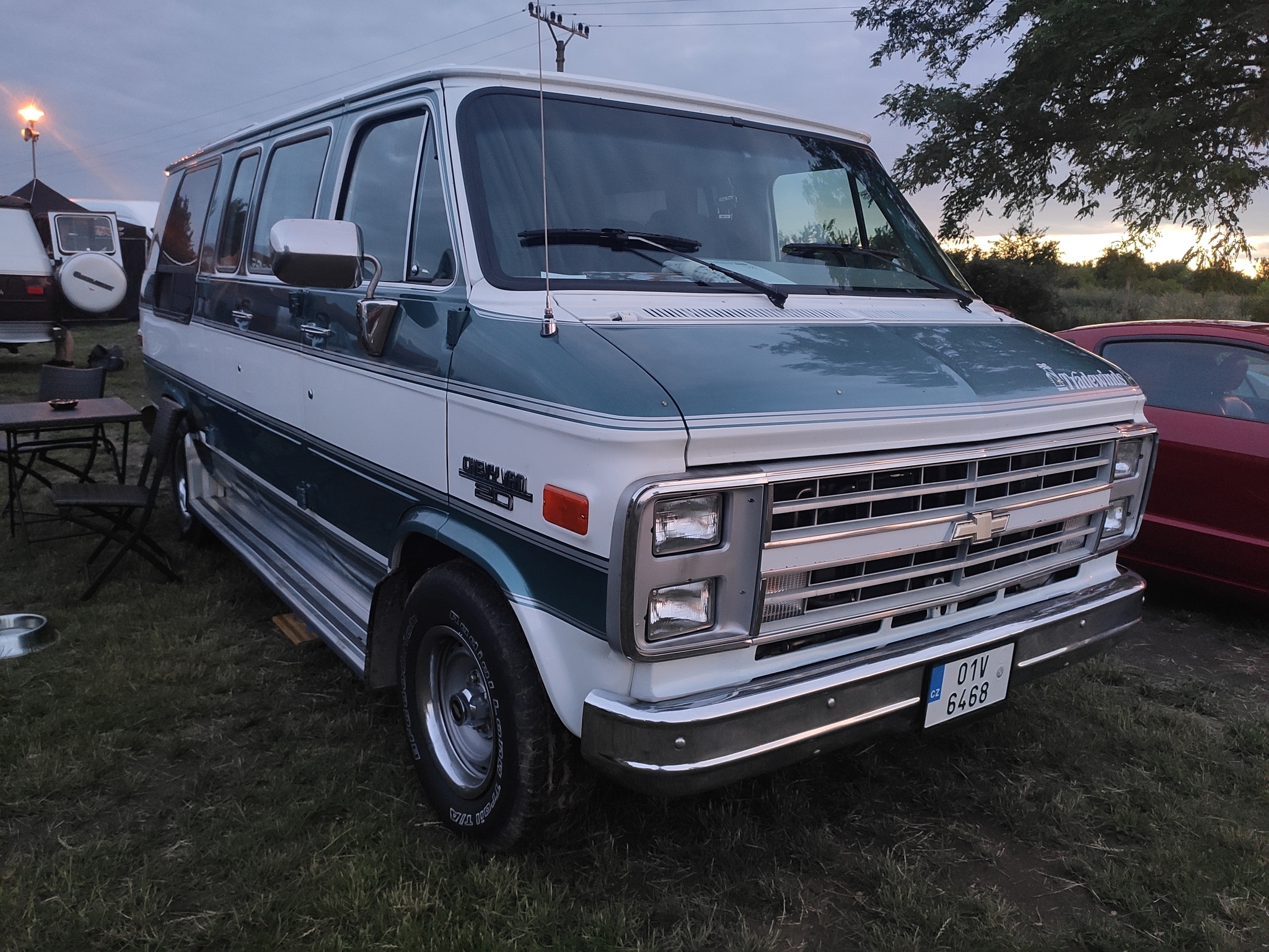 Chevrolet G20 / GMC Vandura | Пикабу