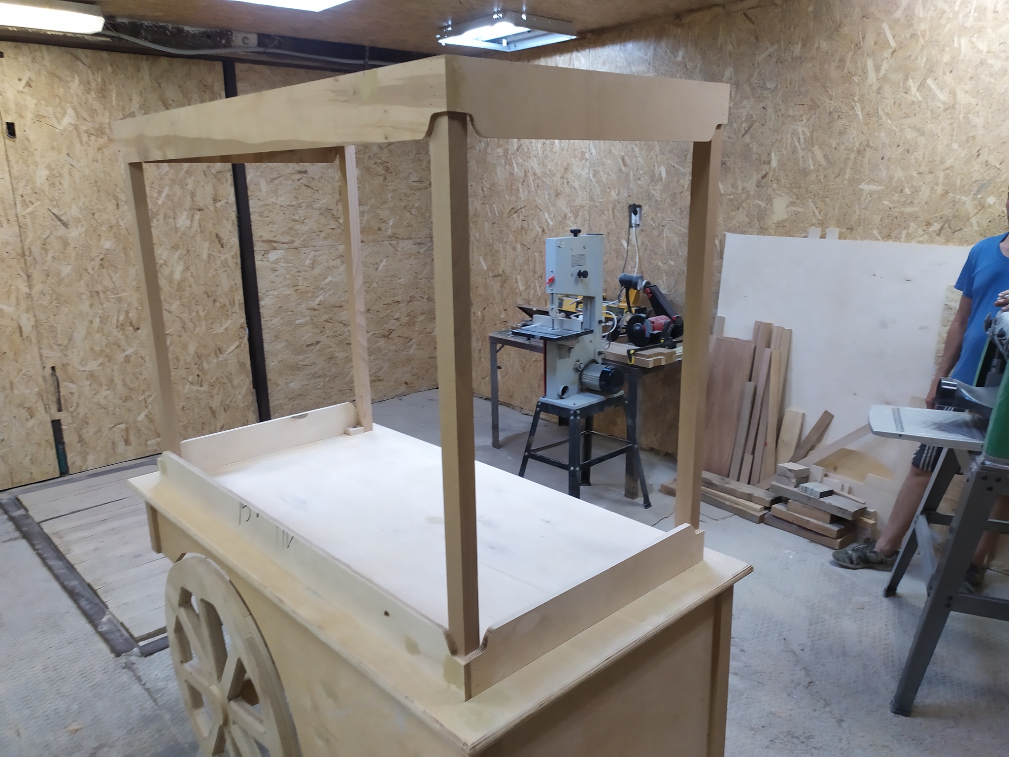 Уличный прилавок для попкорна и мороженого | Пикабу