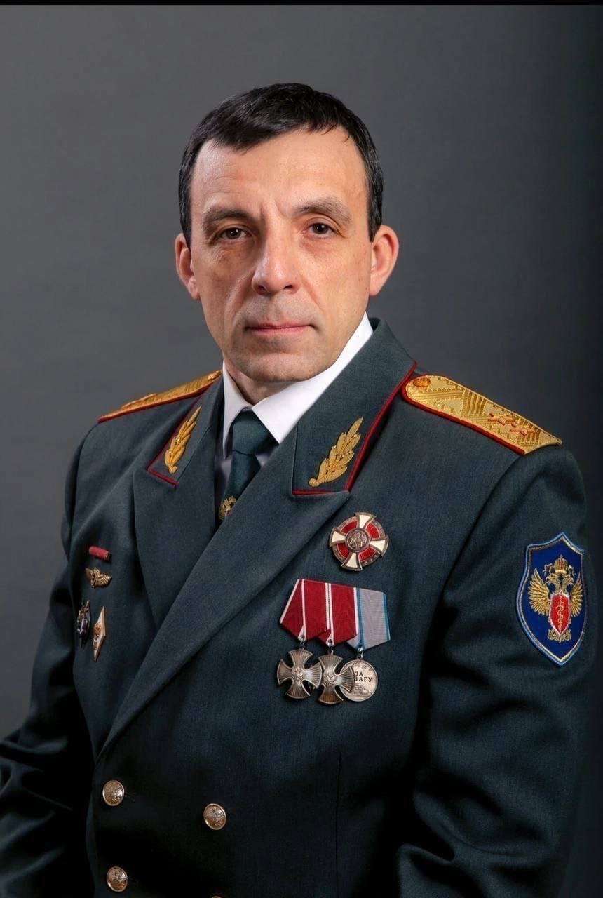 Генералы бывают разные... | Пикабу