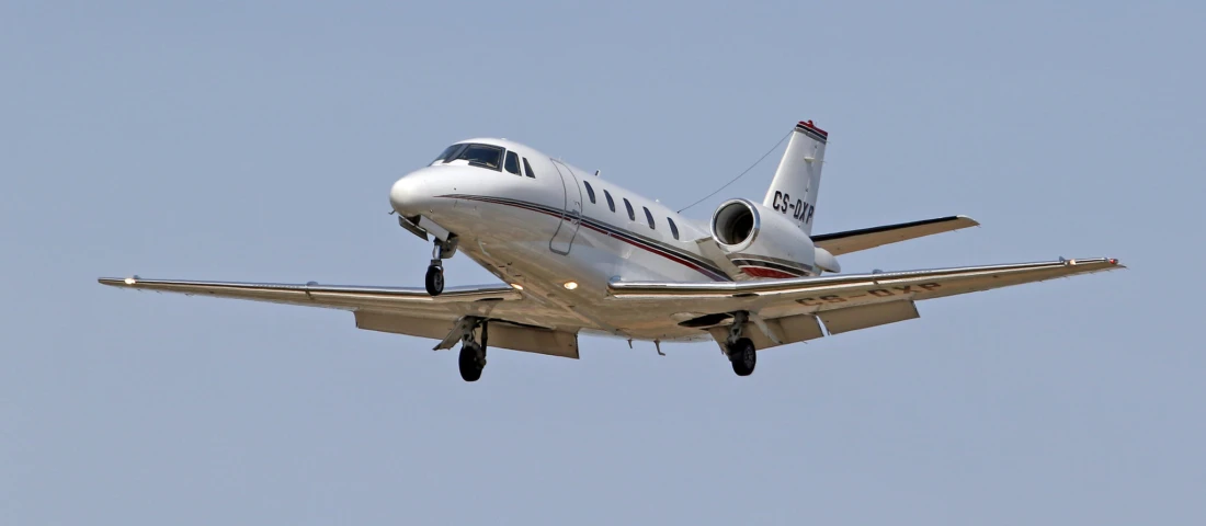 Сколько стоит арендовать частный самолет? | Пикабу