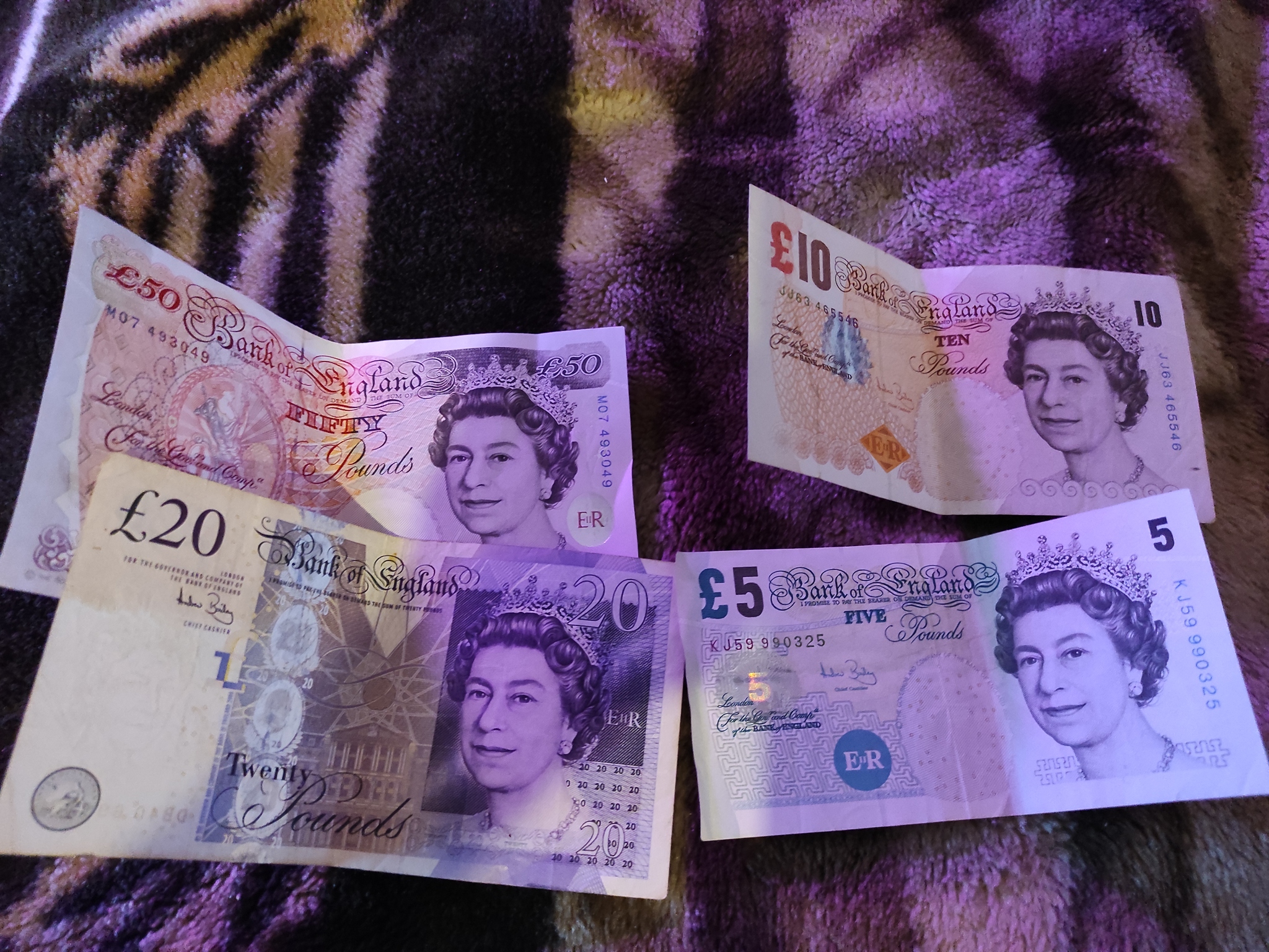 Фунты обмен москва. Валюта Англии. Какая валюта свободно конвертируется.