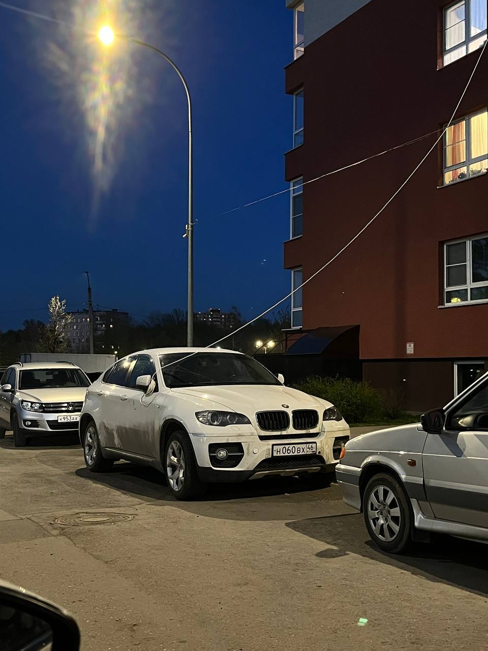 Бензиновый электромобиль, зарядка из розетки многоквартирного дома | Пикабу