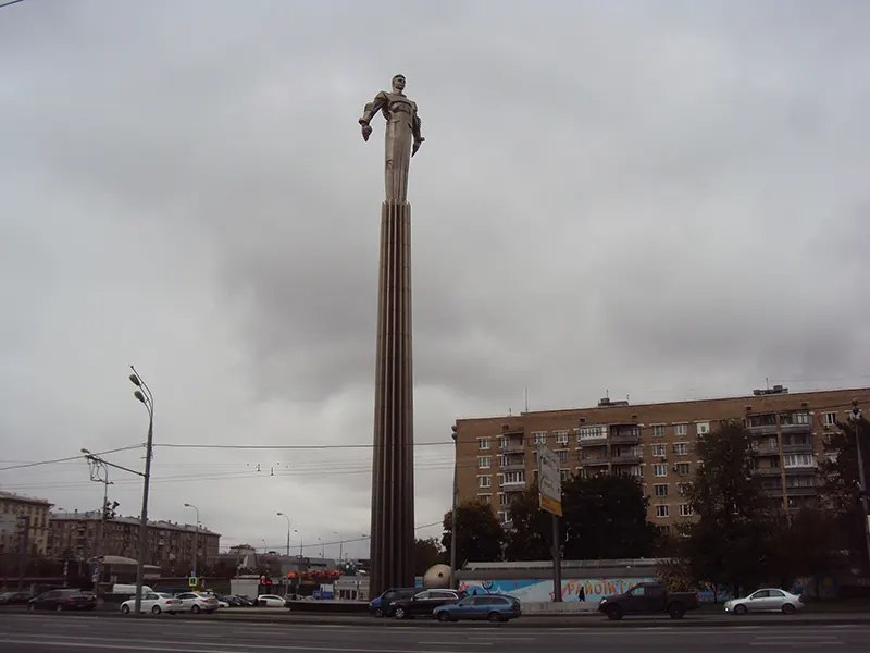 Памятник Юрию Гагарину | Пикабу