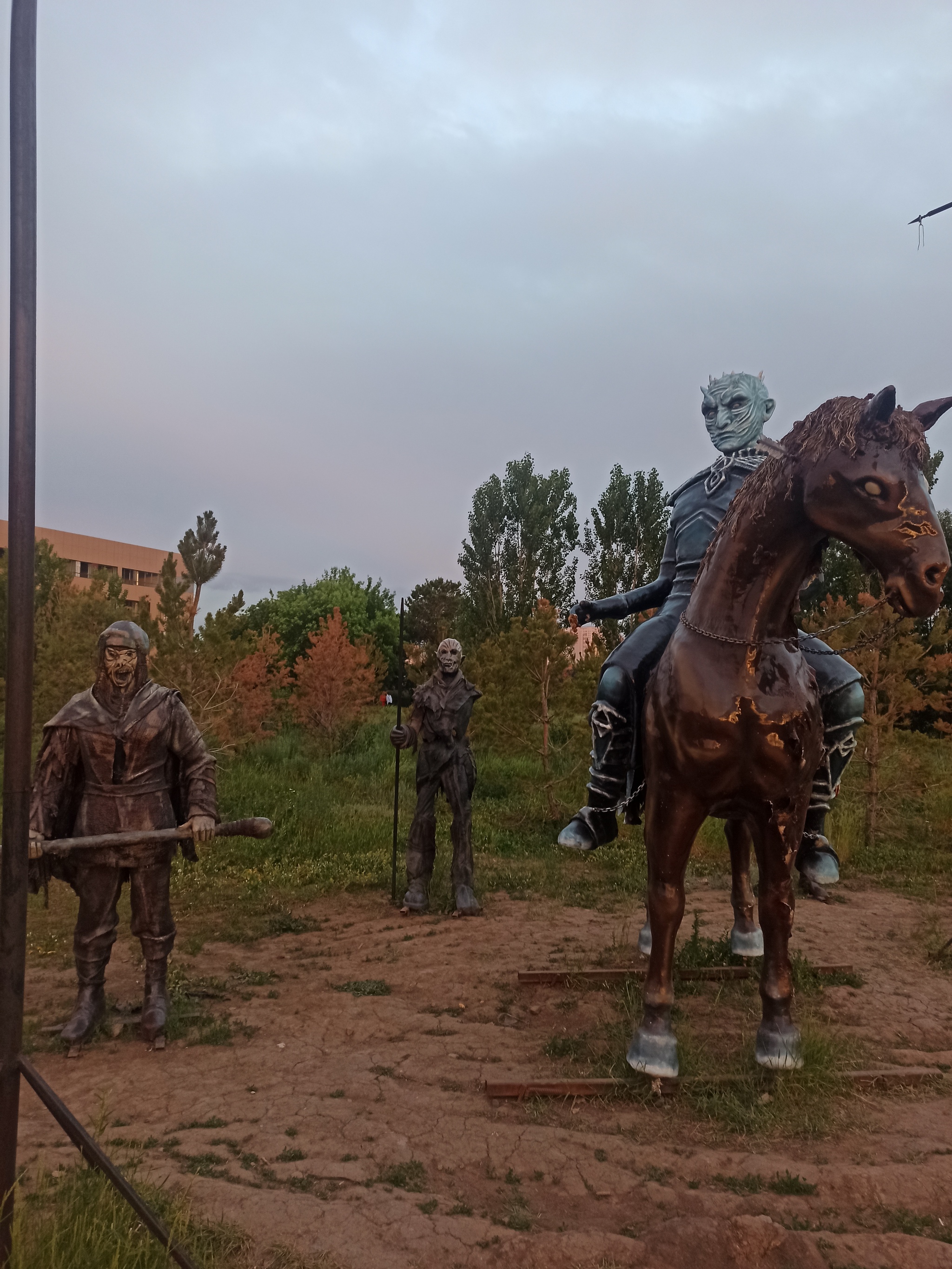 Вам немного Астанинского парка в ленту из моей галереи. Просто так, в  поддержку бессмысленных постов беспощадного бунда | Пикабу