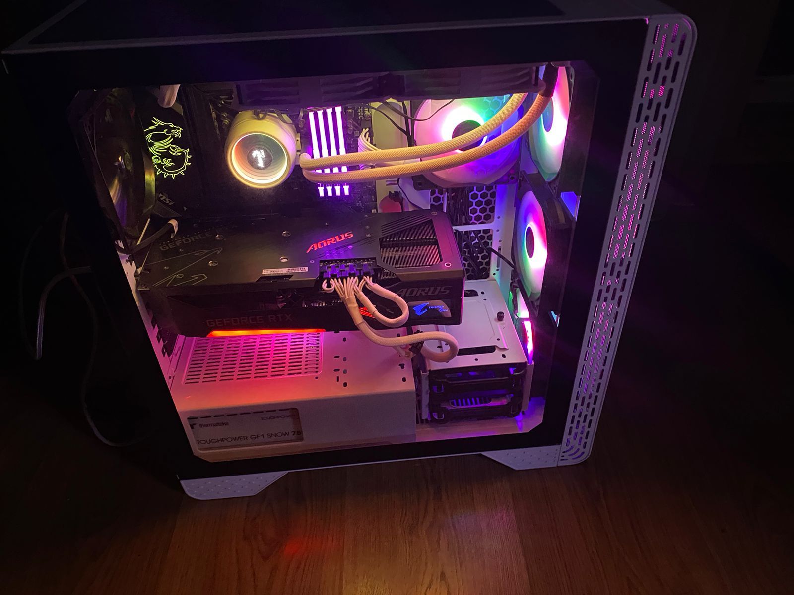 Компьютерный мастер. Часть 283. Просто пара красивых сборок на воде ...