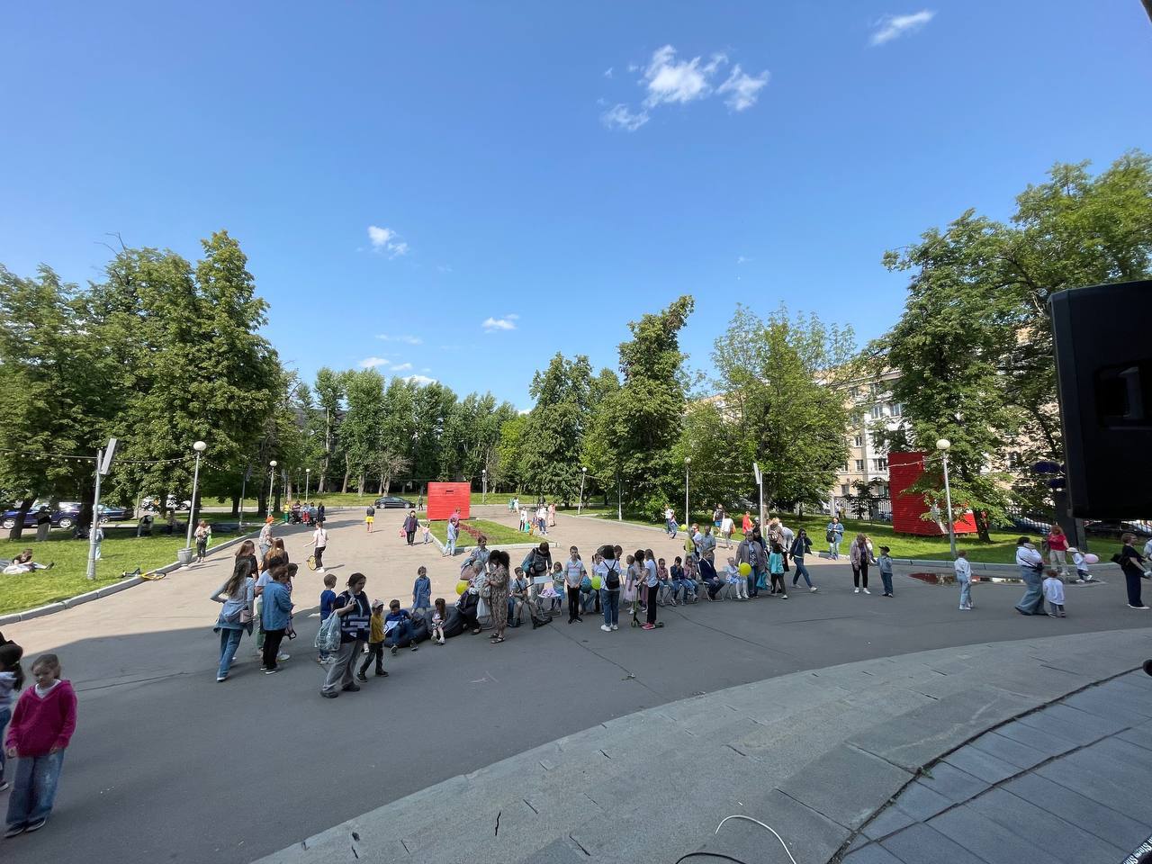 Популярные лагеря дневного пребывания в ЮАО Москвы: плюсы и минусы | Пикабу