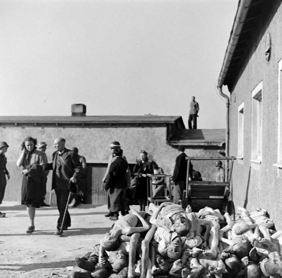 «Экскурсия» в Бухенвальд 1945 год | Пикабу