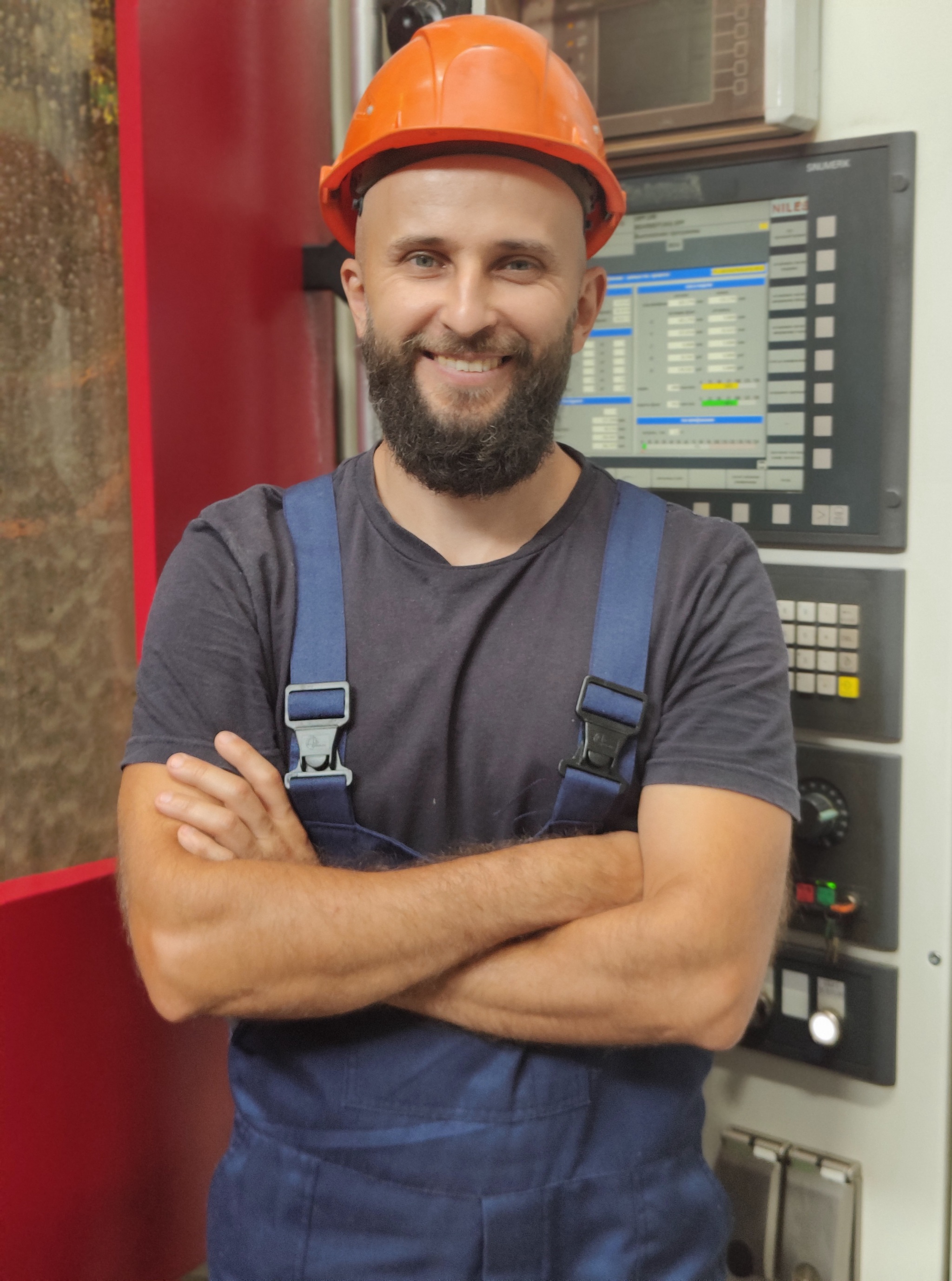 Моя работа - оператор станка с ЧПУ | Пикабу