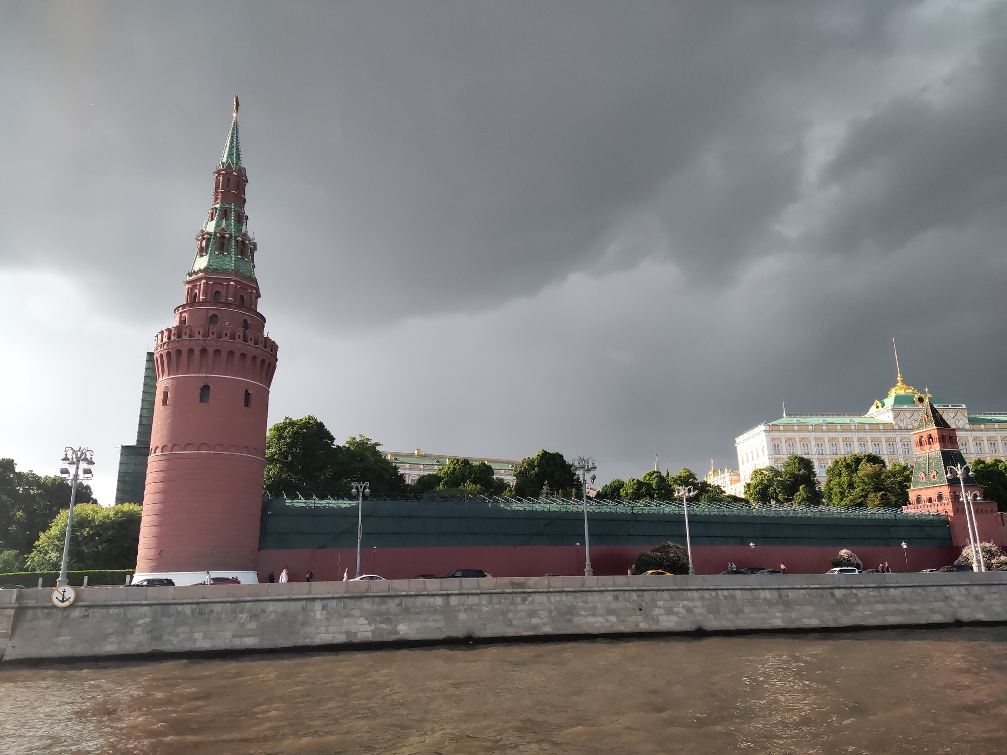 Прогулка по Москве-реке на катере | Пикабу