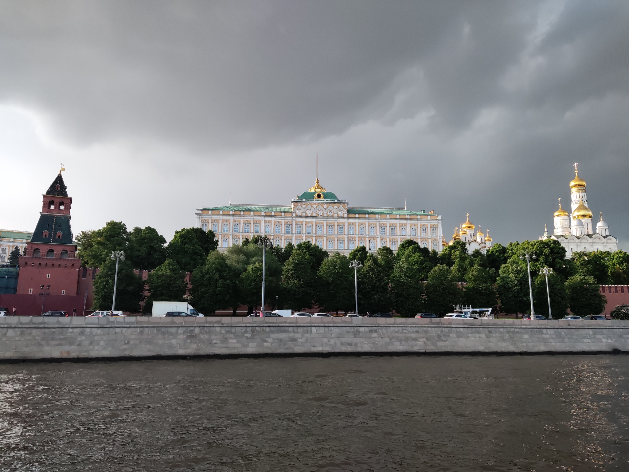 «Dolce vita» на Москве-реке: humus — LiveJournal