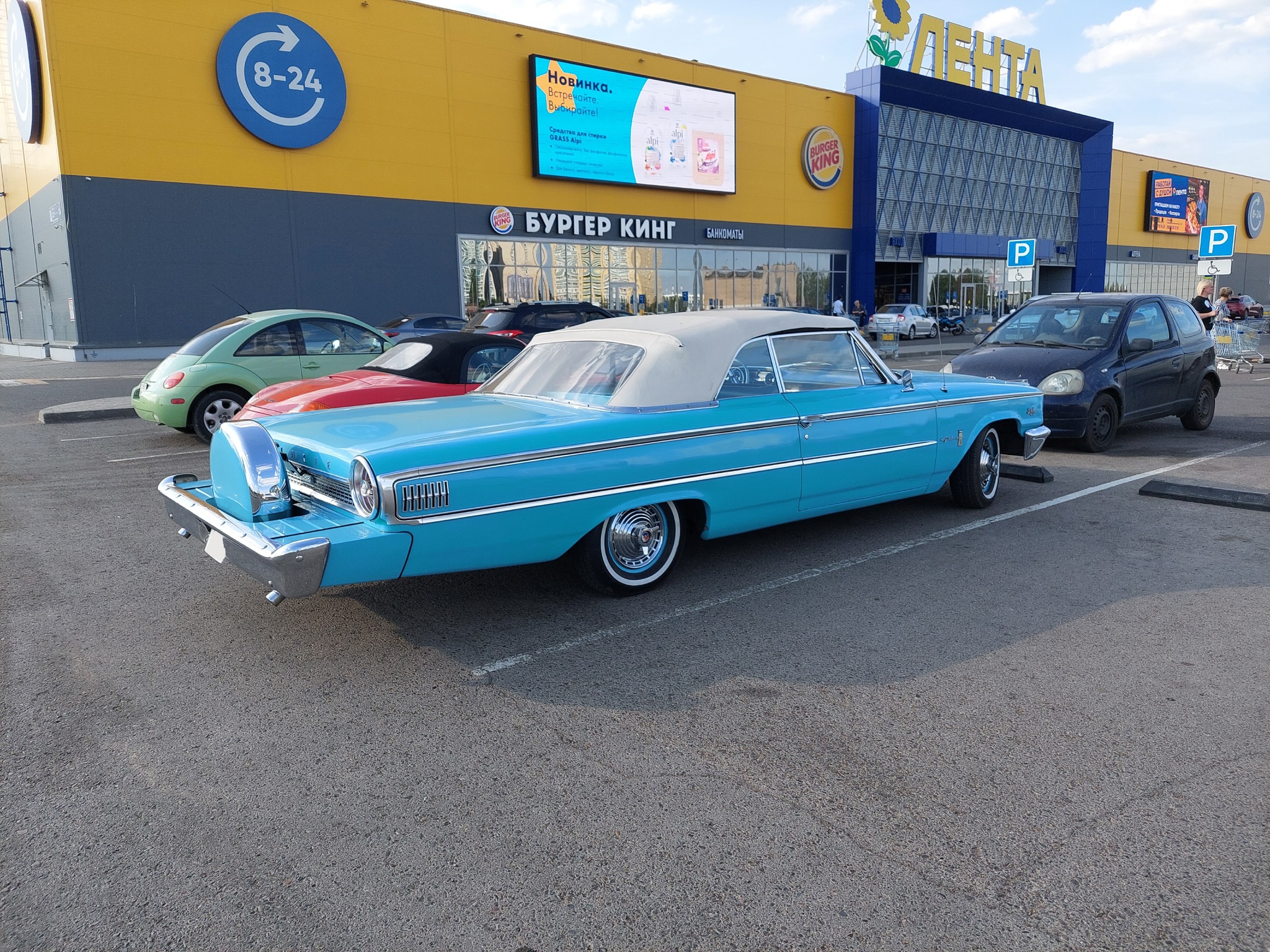 Ford Galaxie 500 с установленным continental kit | Пикабу