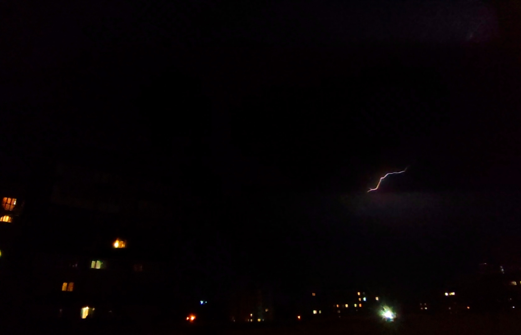 Ловила молнию (два часа для фото) | Пикабу