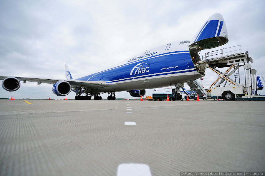     Boeing 747-8F  