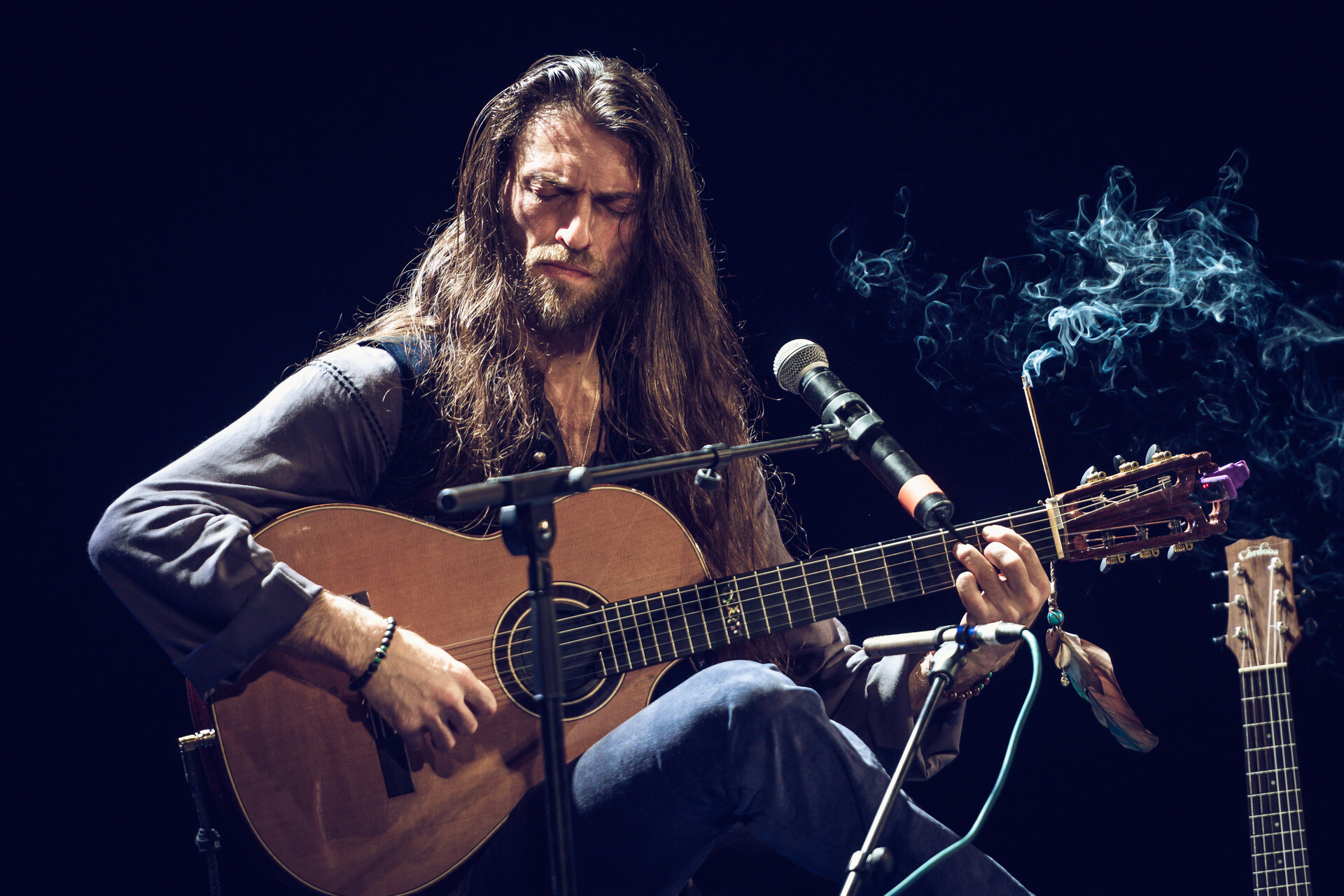 ESTAS TONNE, его называют ВИРТУОЗОМ гитары, современный трубадур, для него  концертный зал - весь мир | Пикабу