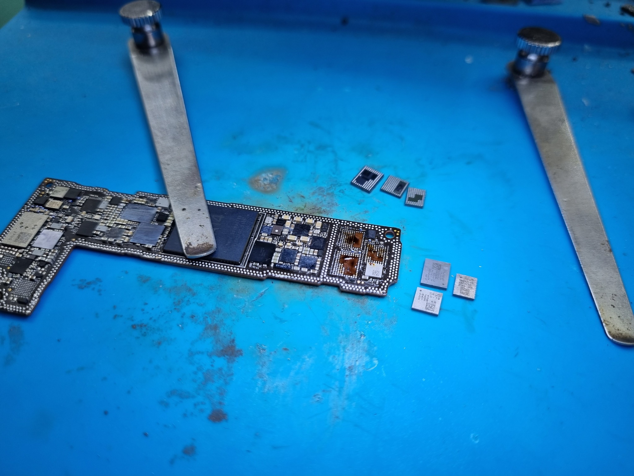Сделал называется. Iphone 12 | Пикабу