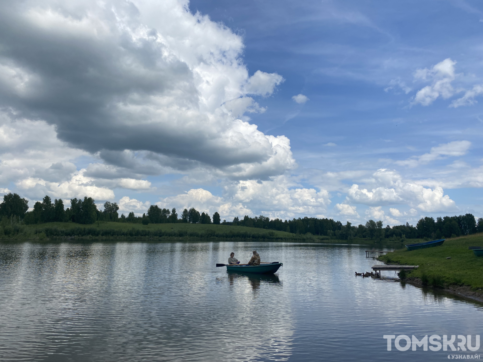 Да кто к тебе будет приезжать на платную рыбалку, если можно где-то  посидеть бесплатно?» | Пикабу