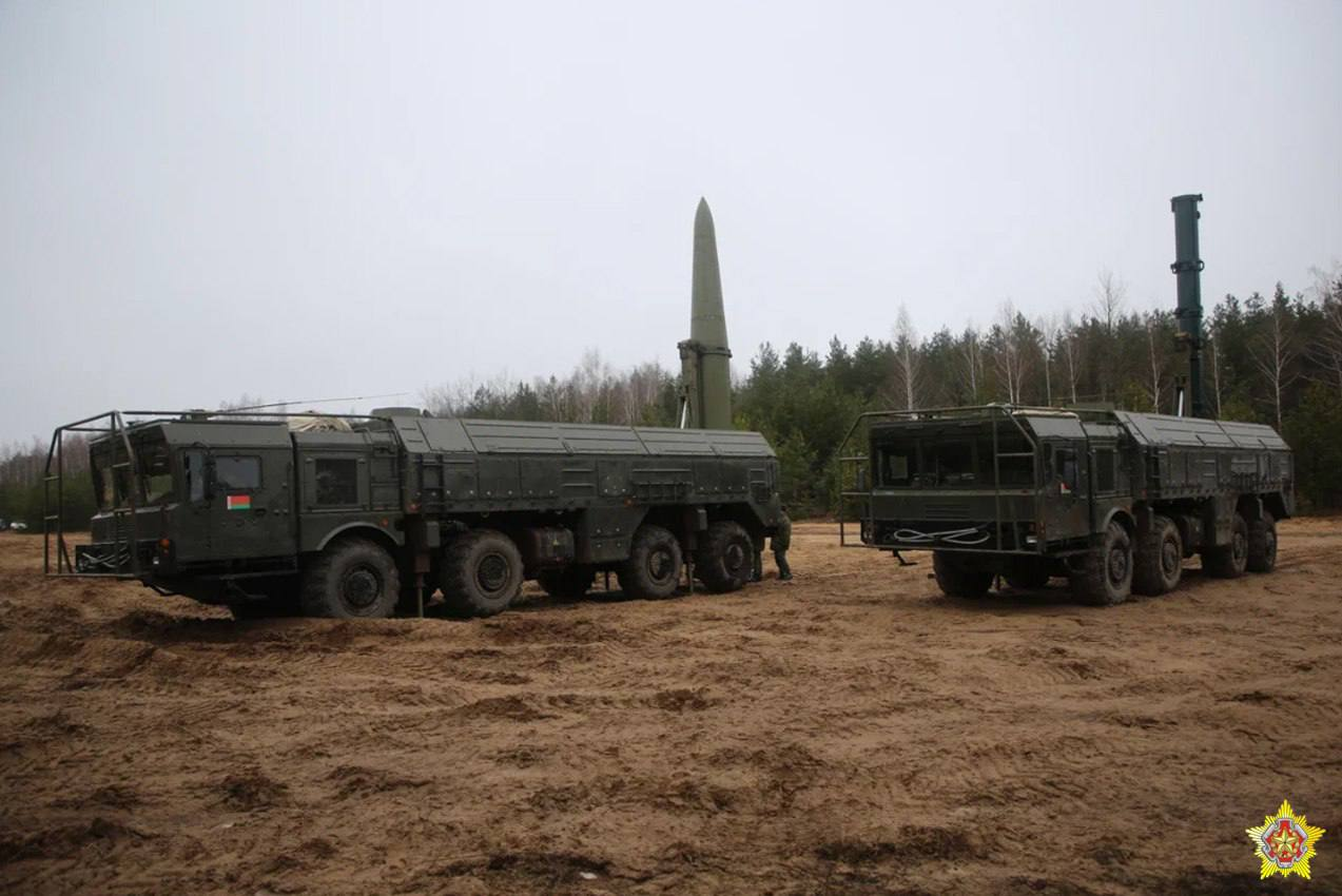 Очередной комплект ОТРК «Искандер-М» ( носитель ядерных боеприпасов)  поступил на вооружение белорусской армии | Пикабу