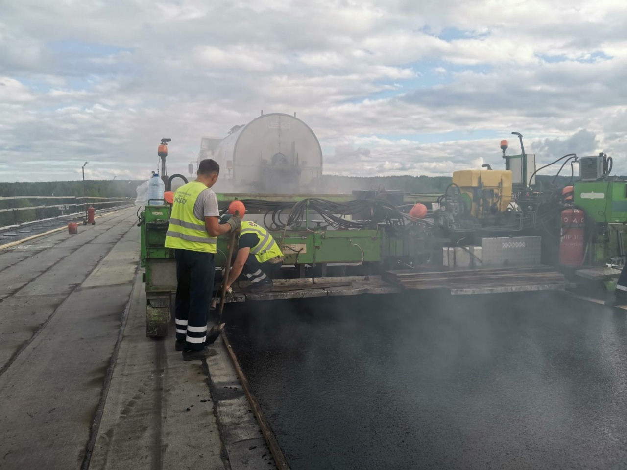 Запустили новый мост за 4,5 млрд руб. в Подпорожье Ленинградской области.  Ждали 50 лет. Построили за три года | Пикабу