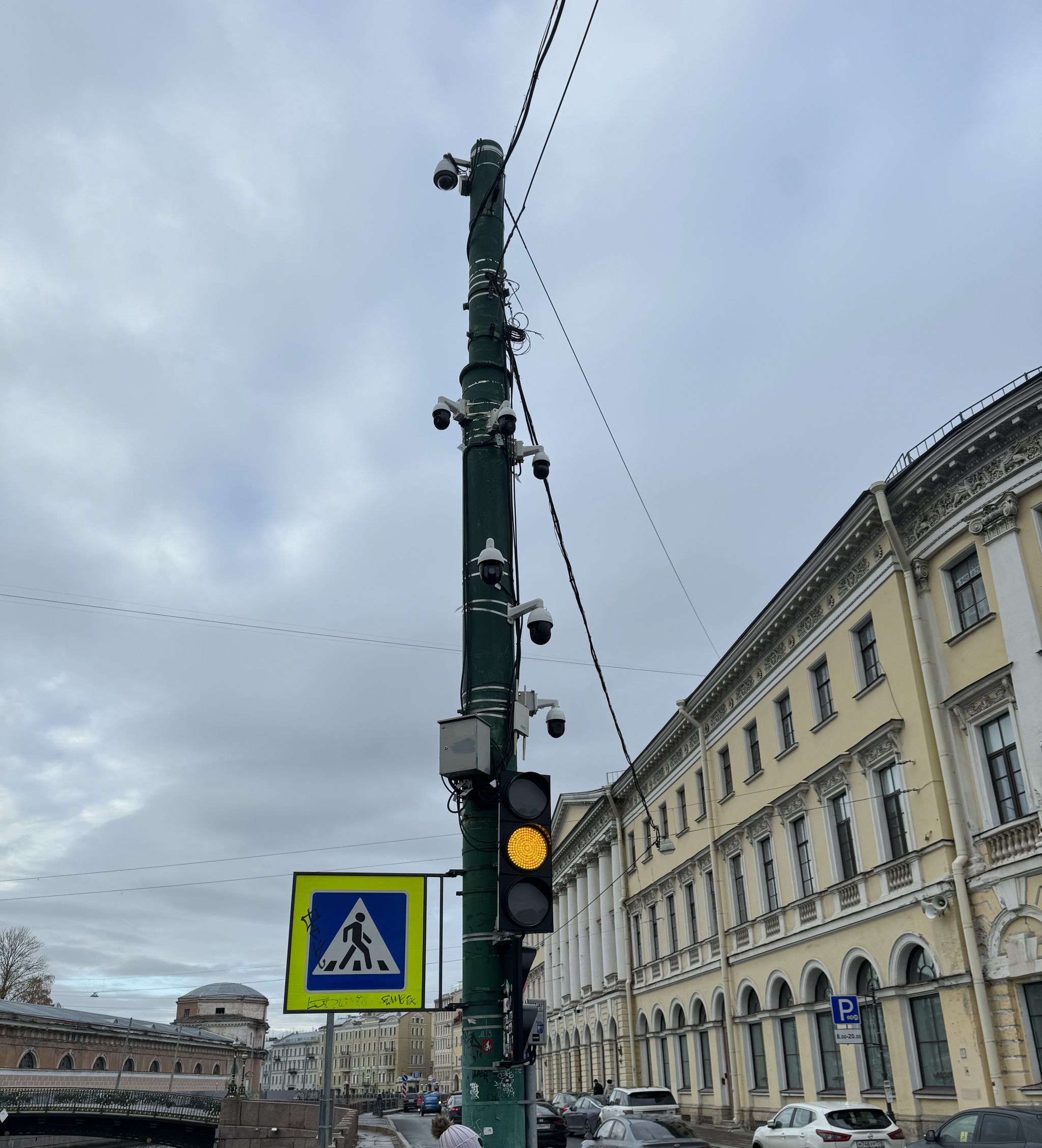 Большой брат следит за нами… | Пикабу