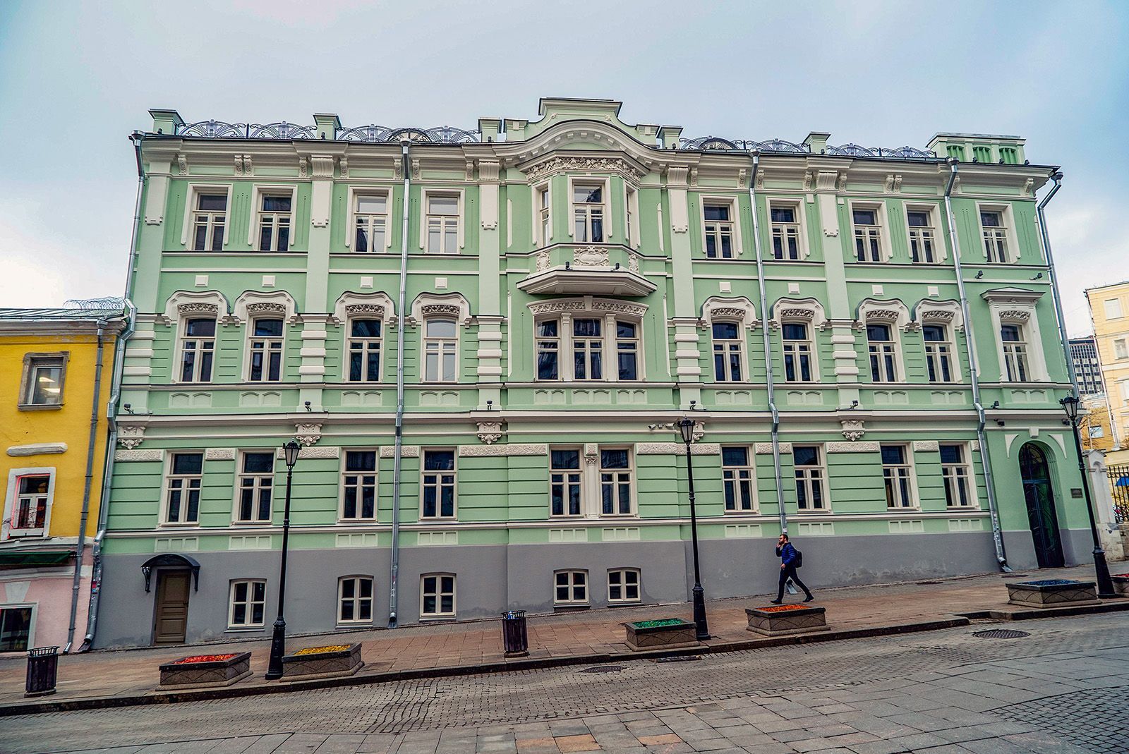 Доходному дому в центре Москвы вернули исторический облик | Пикабу