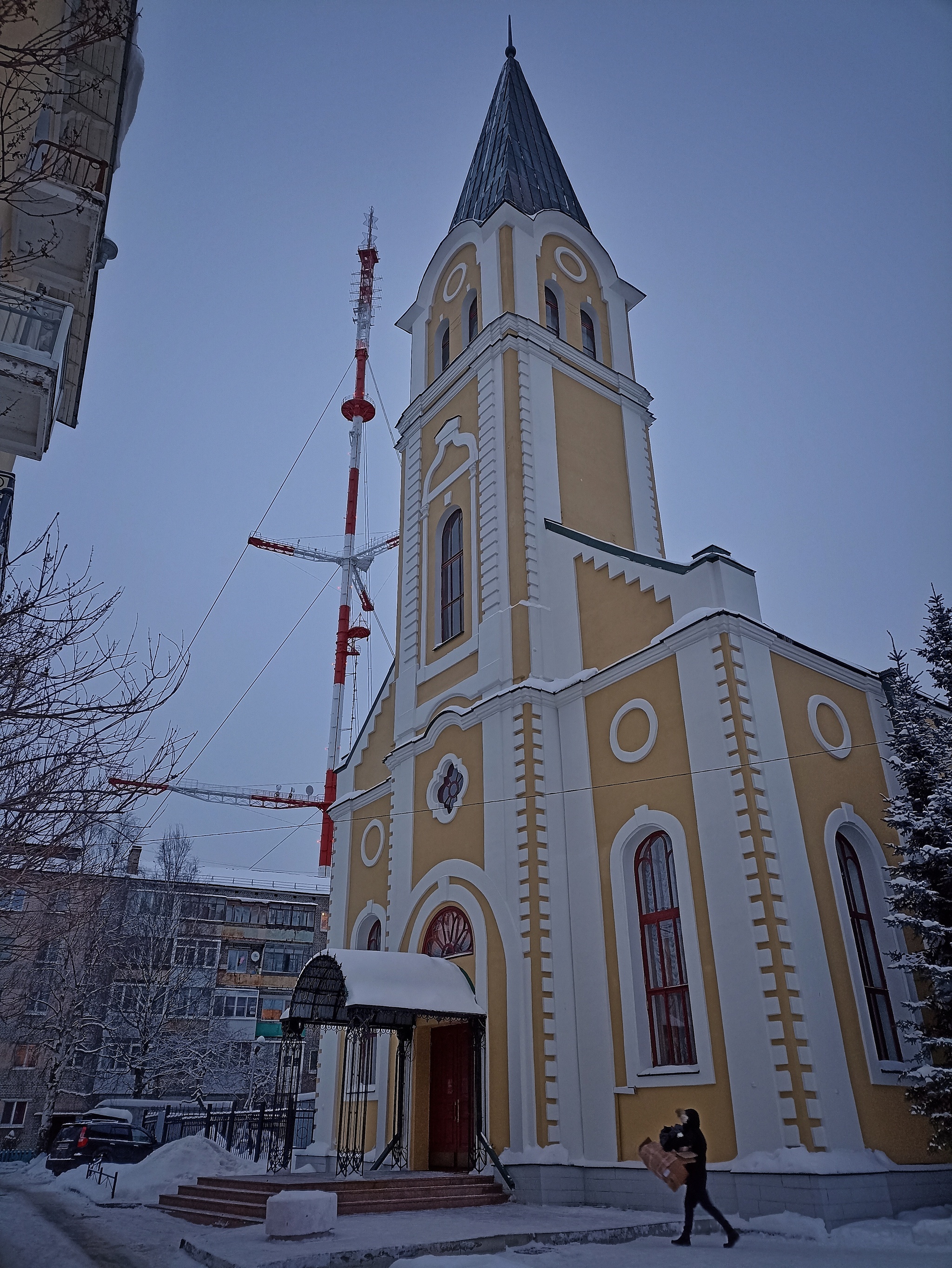 Архангельск: город столбов, держащих небо. День 1 | Пикабу