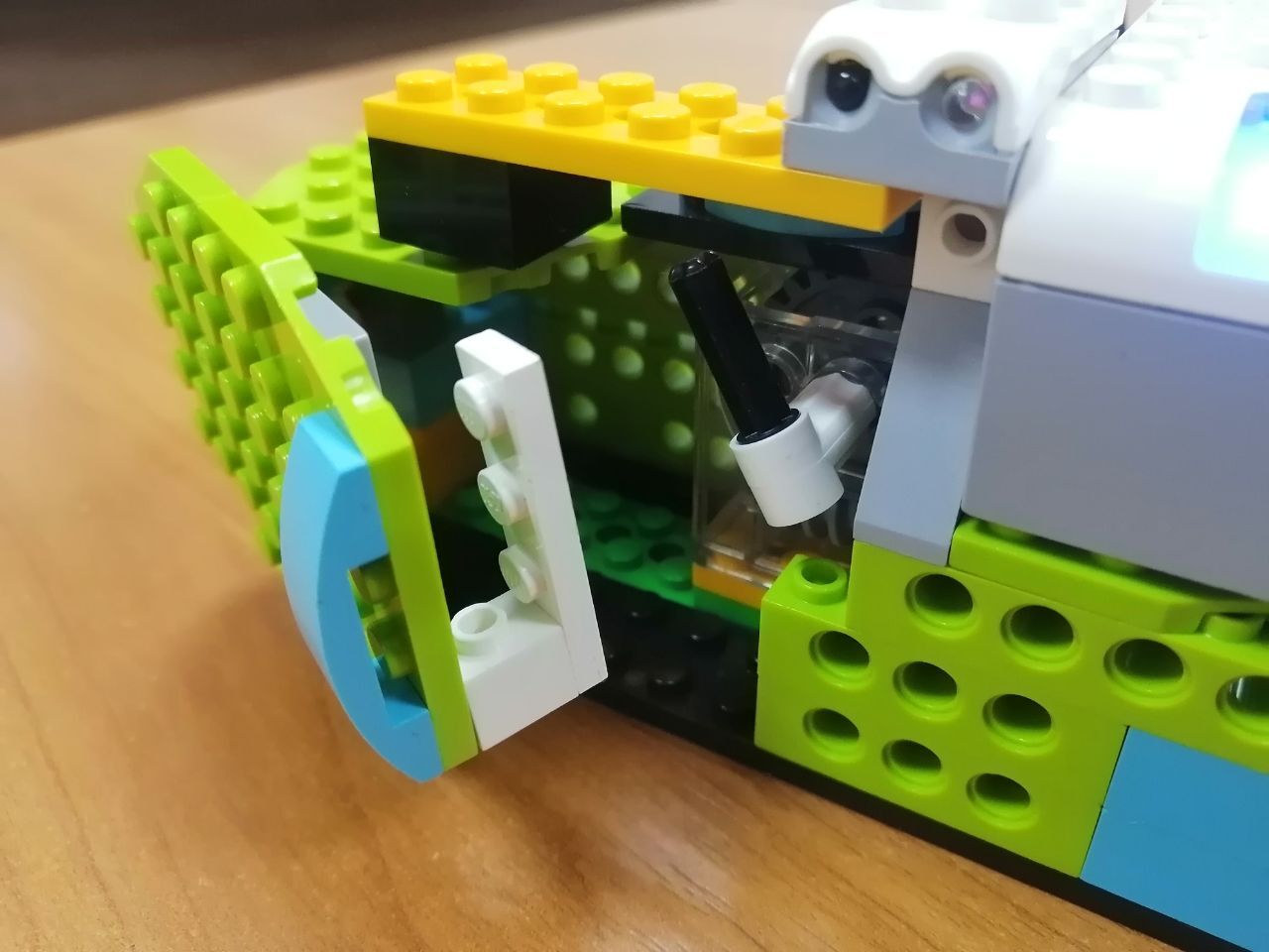 Робо-сейфик из Lego WeDo 2.0 | Пикабу