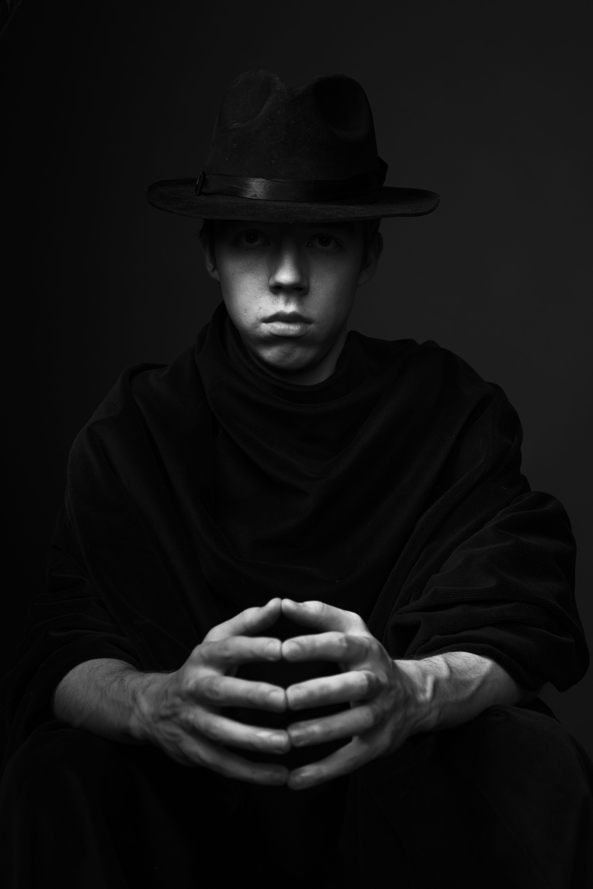 Ох уж эти руки. Подчеркнуть фактуру | Пикабу