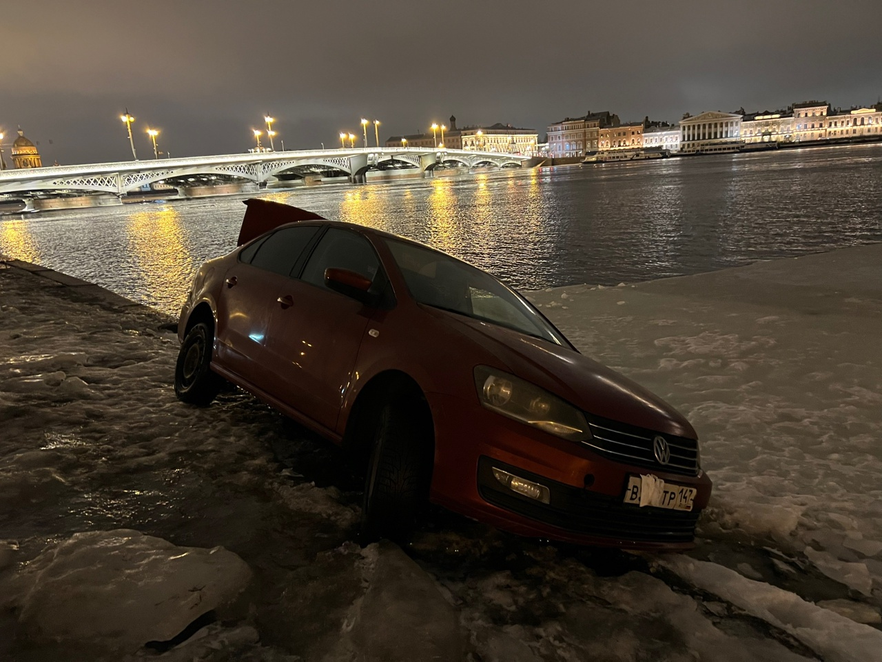 Купить Volkswagen Transporter за тыс руб в Санкт-Петербурге - продажа