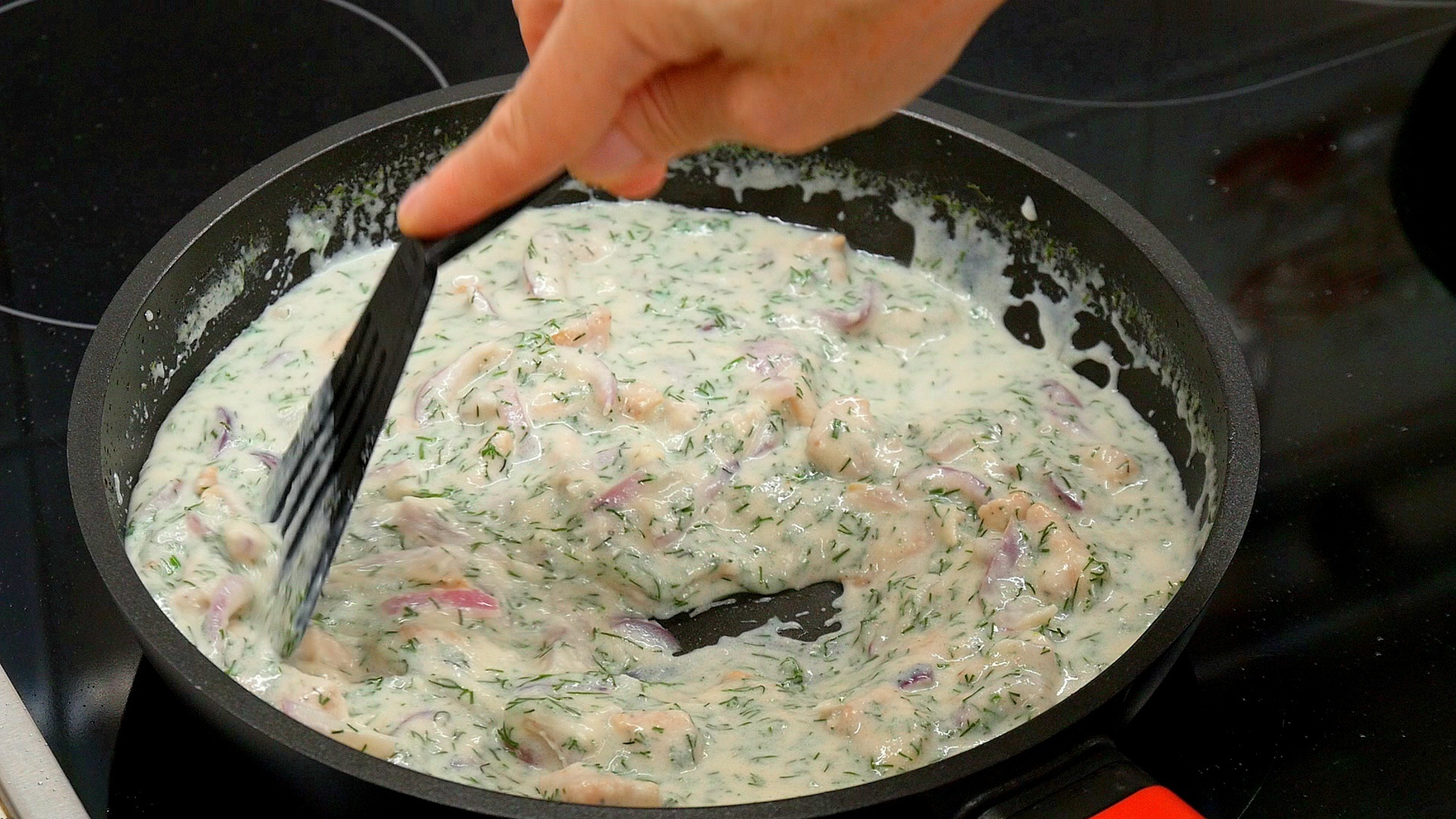 Манная каша с чесноком и укропом, или Курица в соусе по мотивам шкмерули