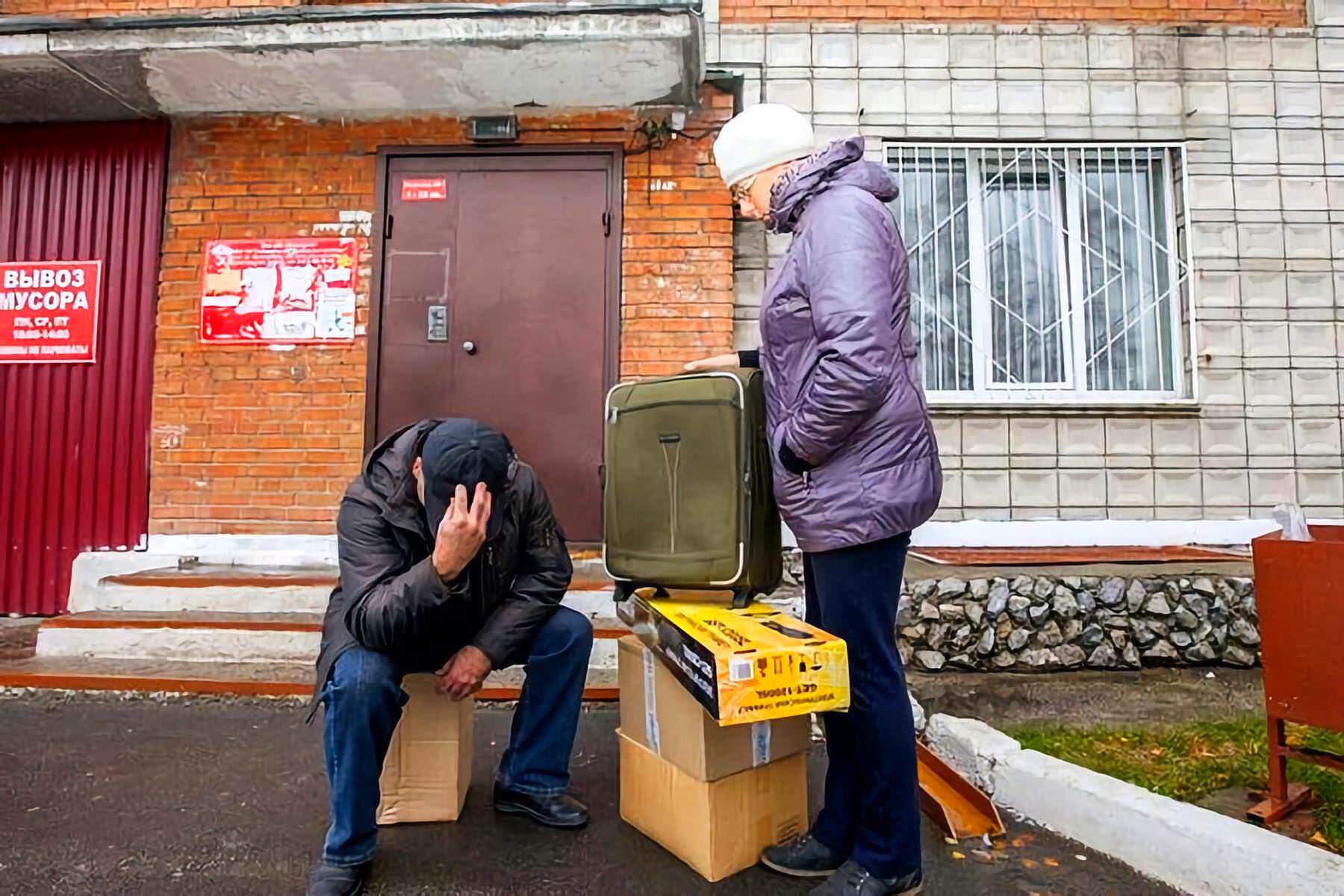 приставы выселяют из дома (100) фото