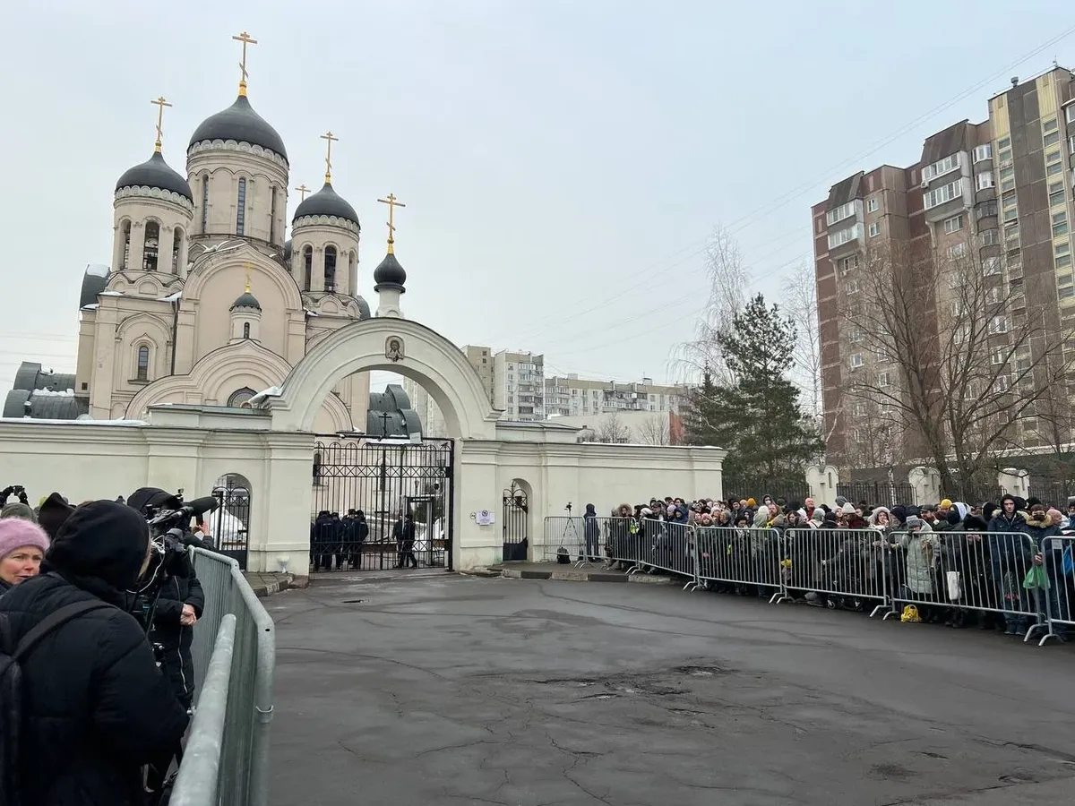 Прощание с Алексеем Навальным. Хроника | Пикабу