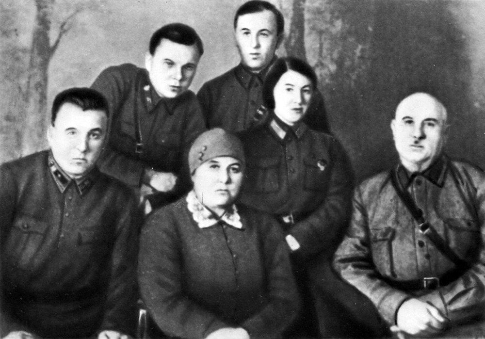 Семья героев | Пикабу