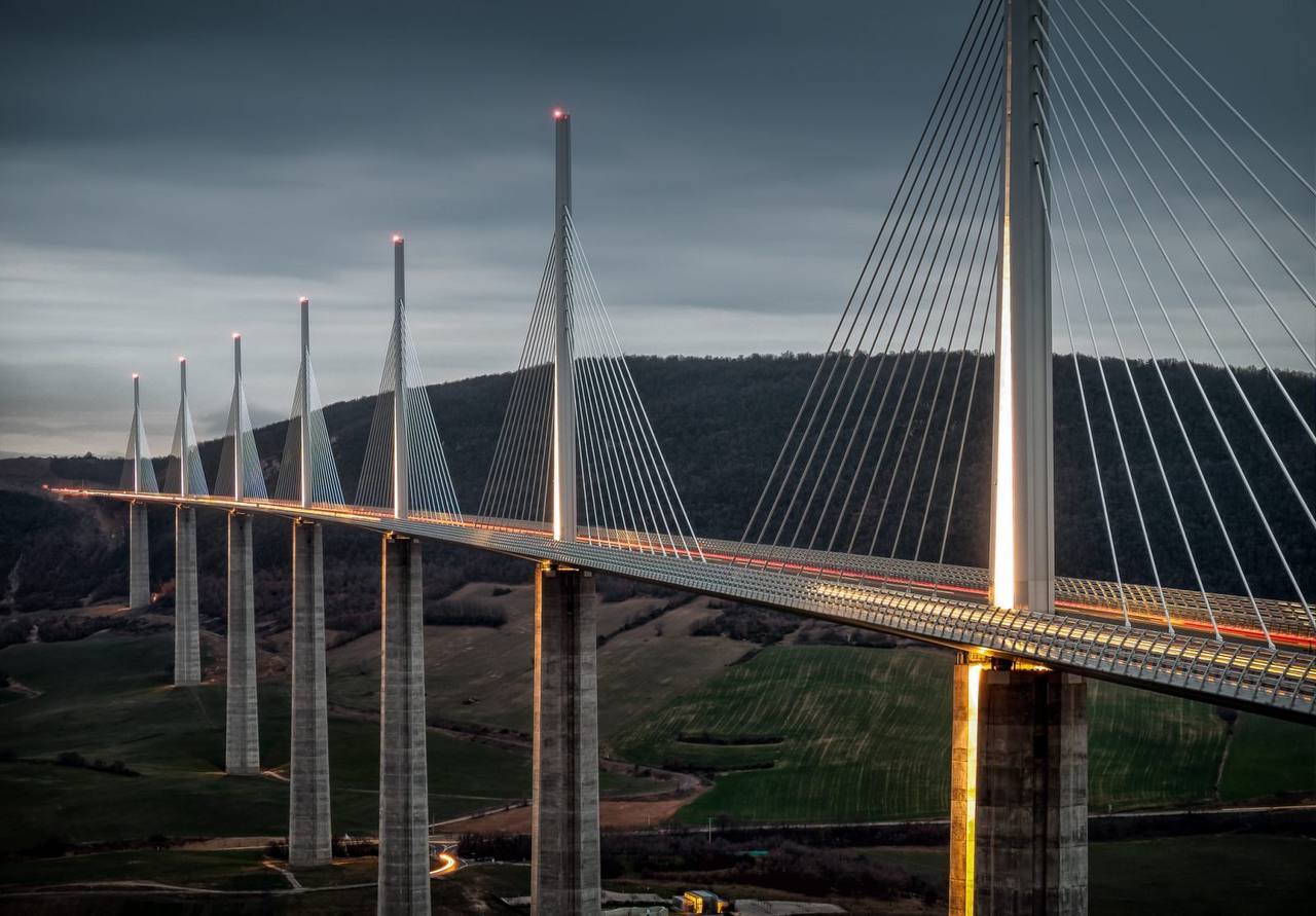 Виадук Мийо (Viaduc de Millau) — самый высокий мост на планете | Пикабу