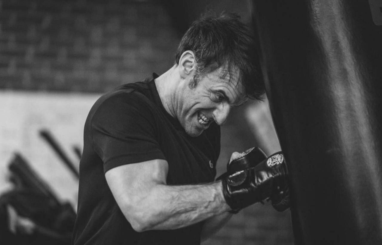 Скандал во Франции | Пикабу