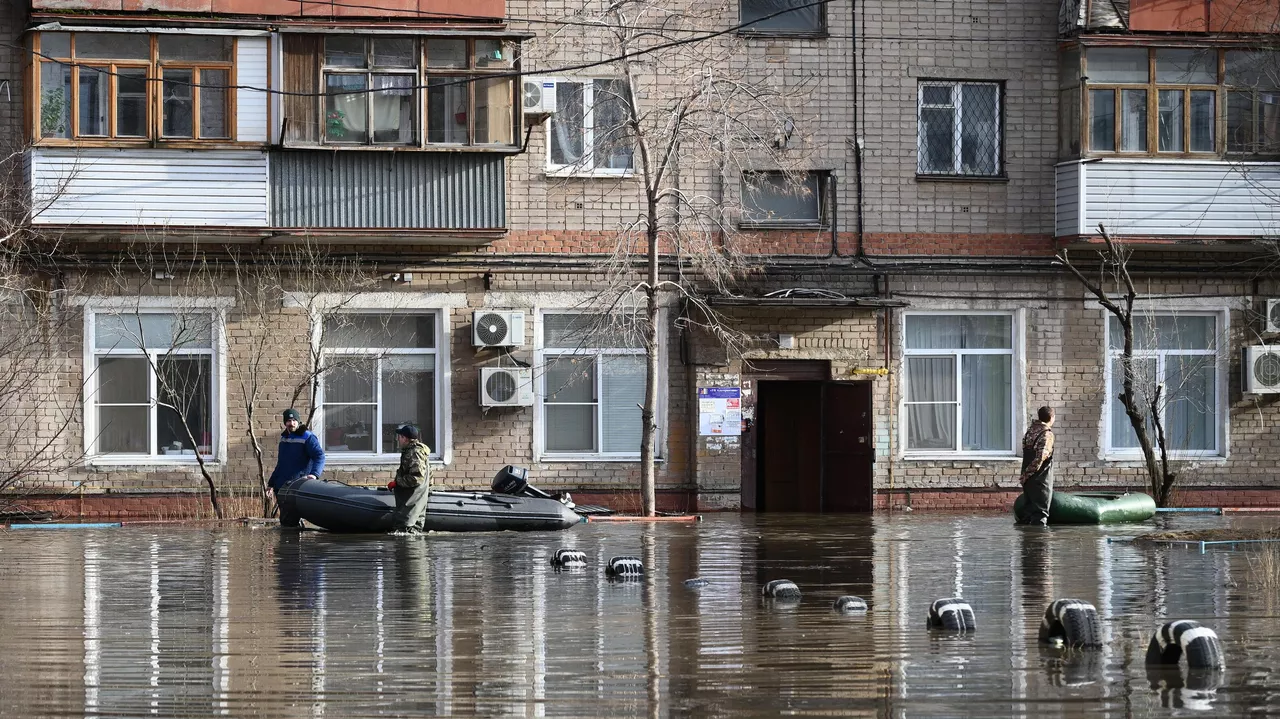 В 39 регионах более 6,8 тысячи жилых домов оказались в зоне затопления |  Пикабу