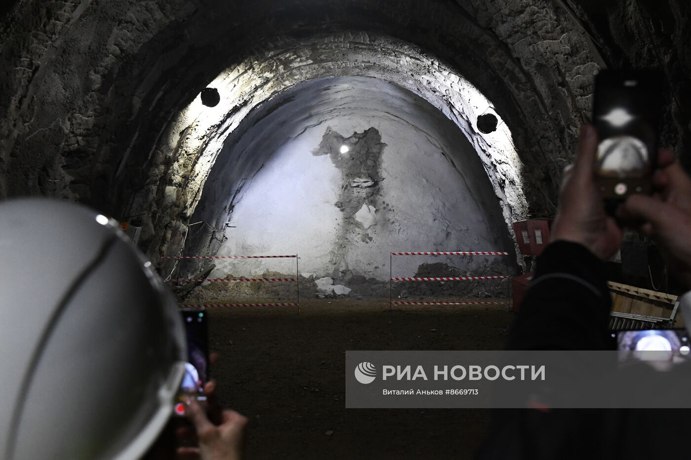 В Приморье пробили жд тоннель. Второй параллельный пробьют на днях (1450 и  1420 метров). Транссиб. Мосметрострой | Пикабу