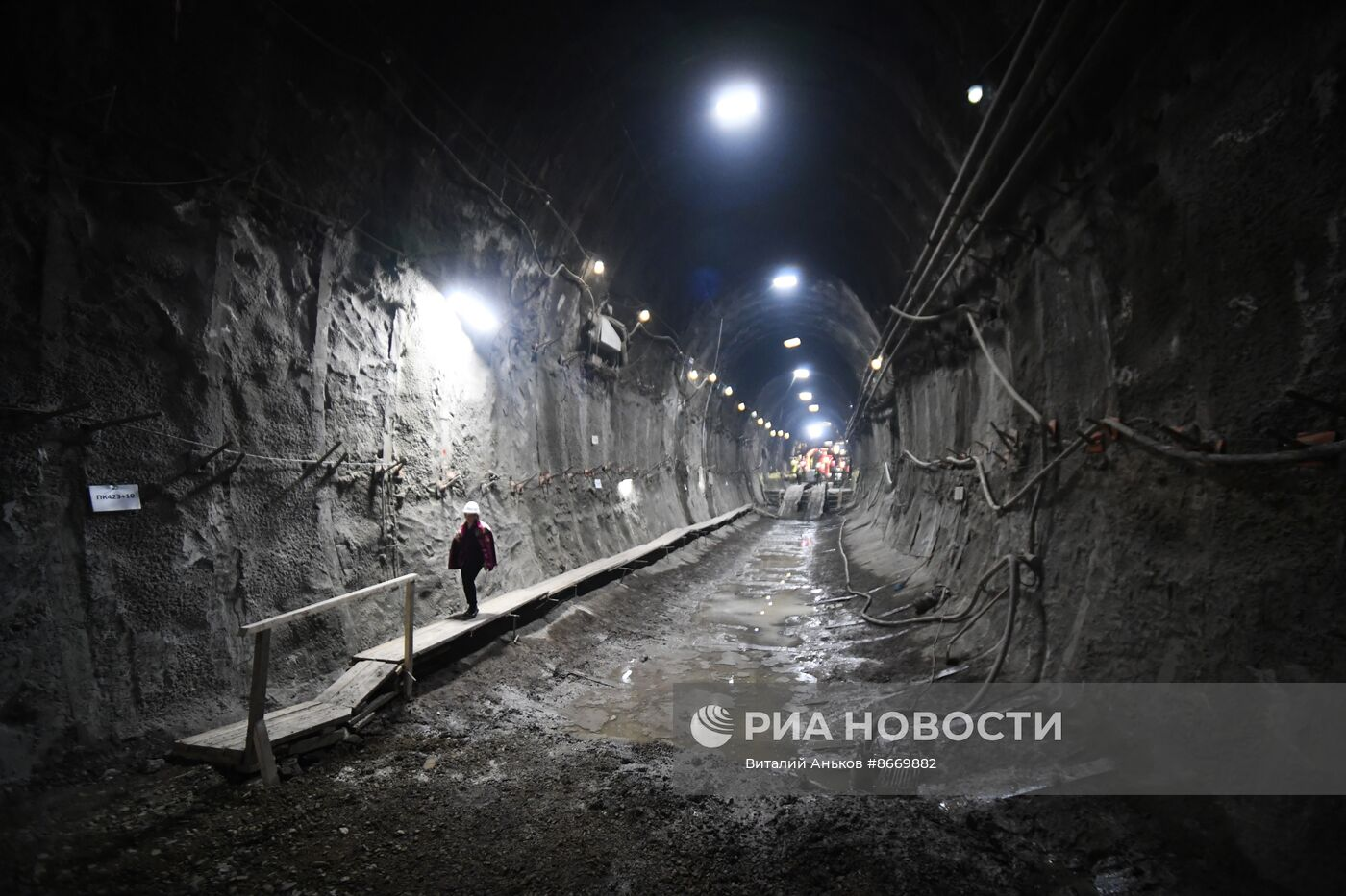 В Приморье пробили жд тоннель. Второй параллельный пробьют на днях (1450 и  1420 метров). Транссиб. Мосметрострой | Пикабу