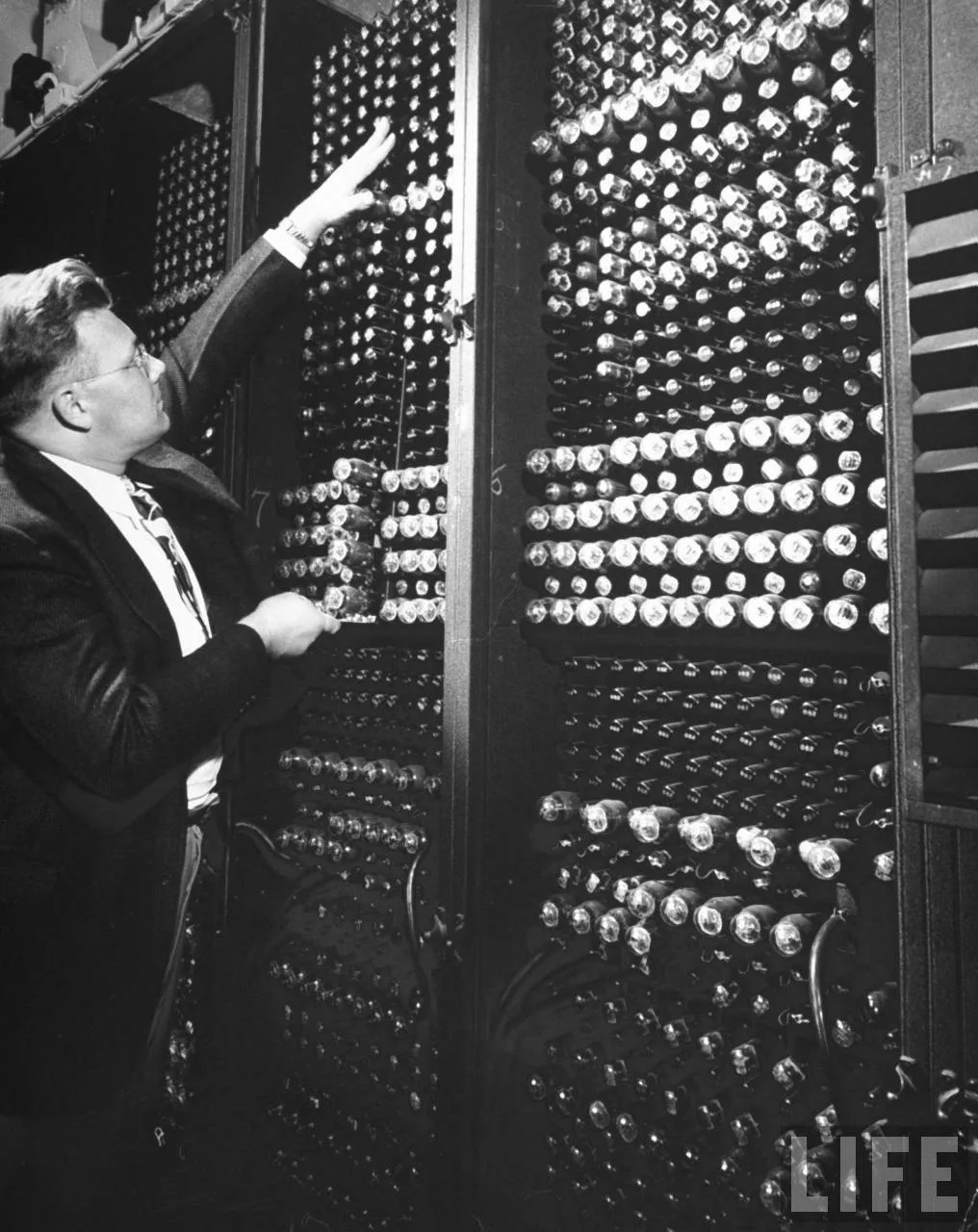 Раритет: ЭВМ Eniac 1943-1951 | Пикабу