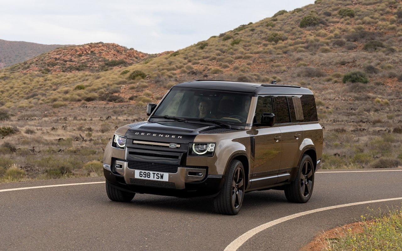 Land Rover обновил внедорожник Defender | Пикабу