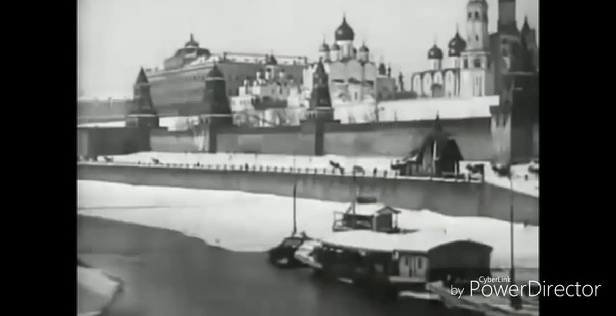 документальная москва. москва 19 20 век. документальная москва. москва 90е красная площадь. документальная москва.