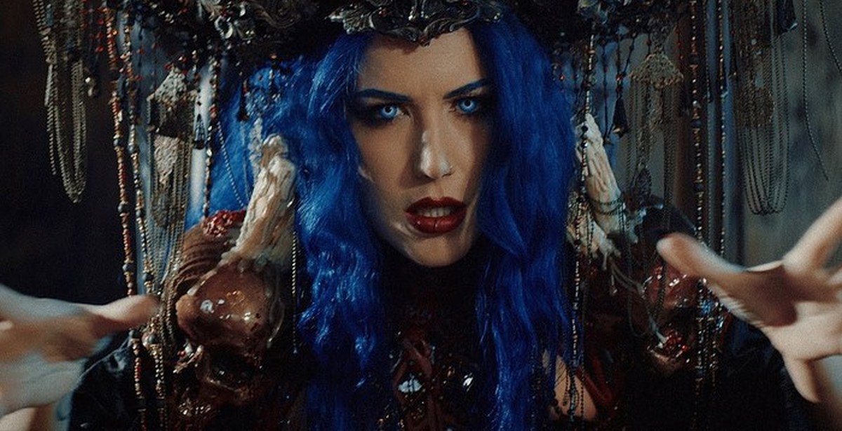 Alissa white gluz the wolf. Alissa White-Gluz. Powerwolf Alissa White-Gluz. Demons are a girl's best friend Powerwolf Alissa White-Gluz. Powerwolf Arch Enemy.