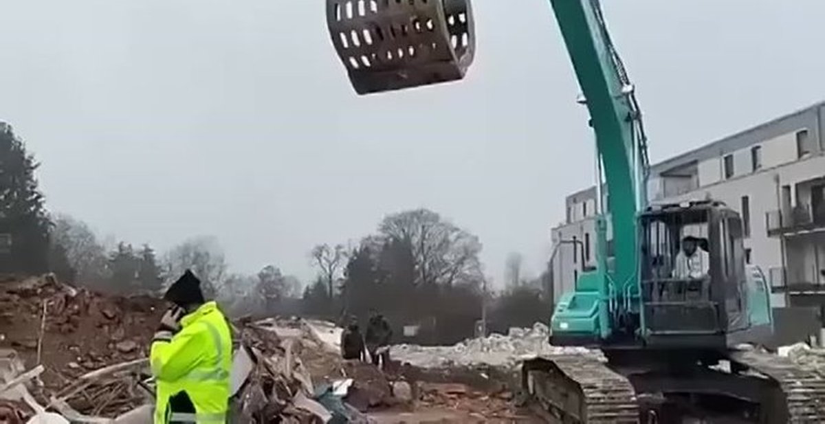 Где-то плачет инженер по ТБ | Пикабу