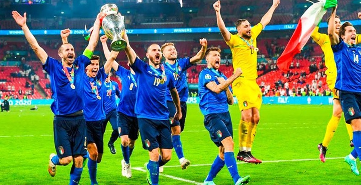 Final football 2024. Сборная Италии чемпион Европы 2020. Сборная Италии по футболу евро 2020. Италия Англия финал евро 2020. Евро-2020 чемпионы Европы Италия.