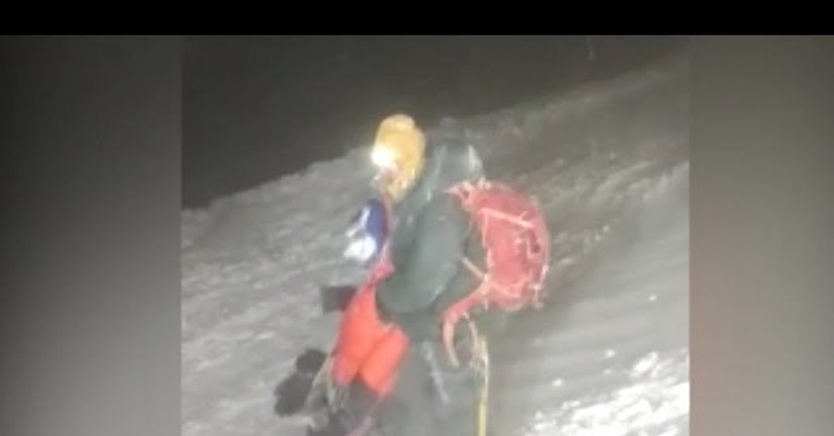 Спасательная операция завершена. 23 Сентября Эльбрус спасательная операция. Спасение альпинистов на Эльбрусе. Трагедия на Эльбрусе сентябрь 2021.