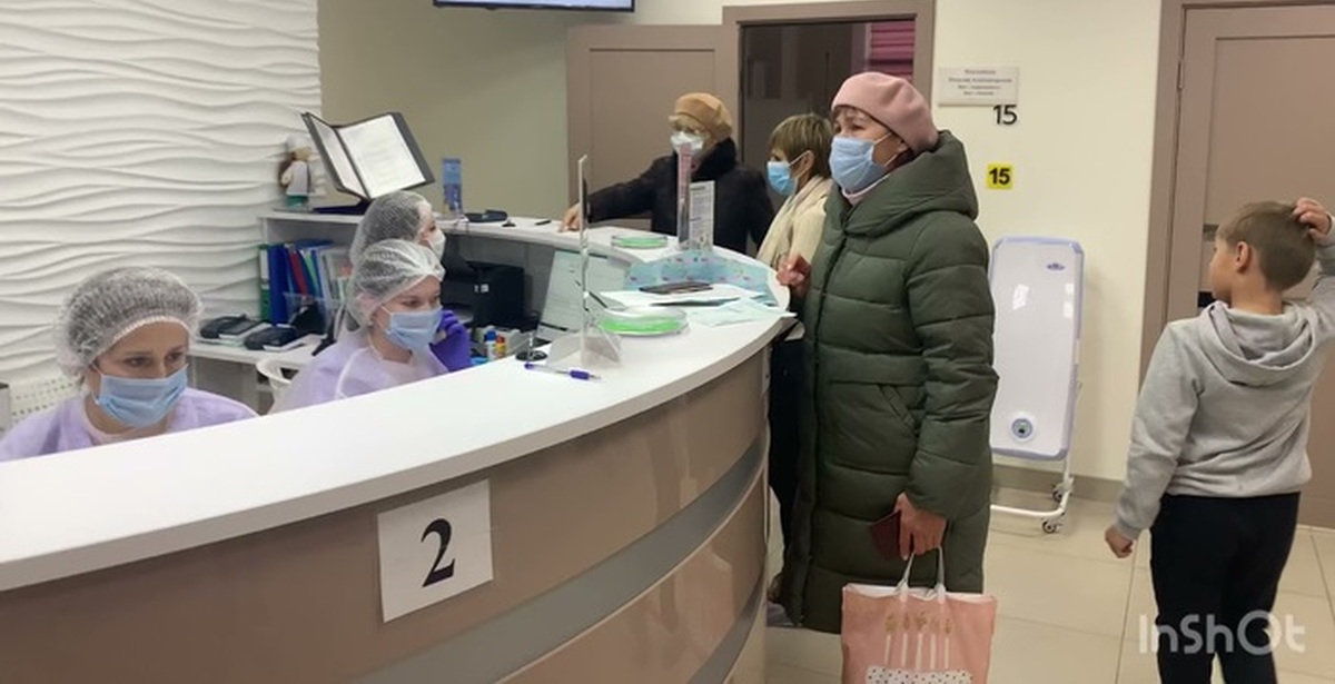 Человек шлагбаум в регистратуре Айболит Йошкар-Ола довёл до истерики ...