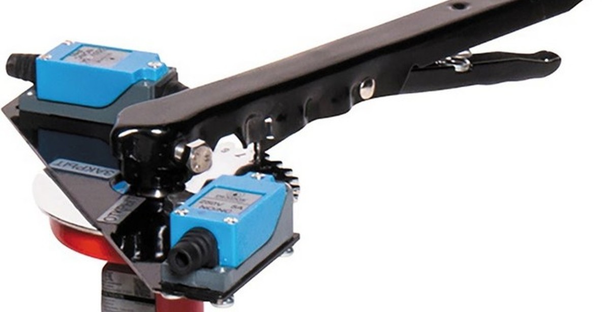 Устройство контроля положения затвора. 1-"амк-150v4". Амк-100 затвор дисковый с контролем положения амк dn 100. Концевые выключатели для затворов гранвел. Затвор дисковый с датчиком контроля положения ду 65мм.