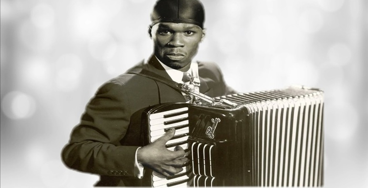 блузка женская русская народная. русские ремиксы. электрическая девушка. красивая девушка диджей. народные ремиксы.