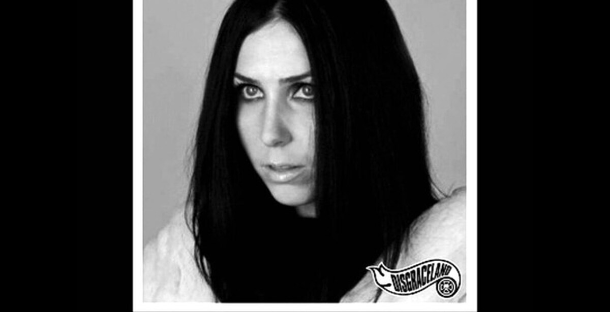 Черные волосы песня. Chelsea Wolfe after the Fall. Chelsea Wolfe Abyss. Chelsea Wolfe feral Love.